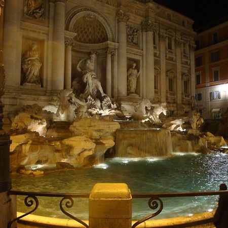 Domus Trevi Panzió Róma Kültér fotó