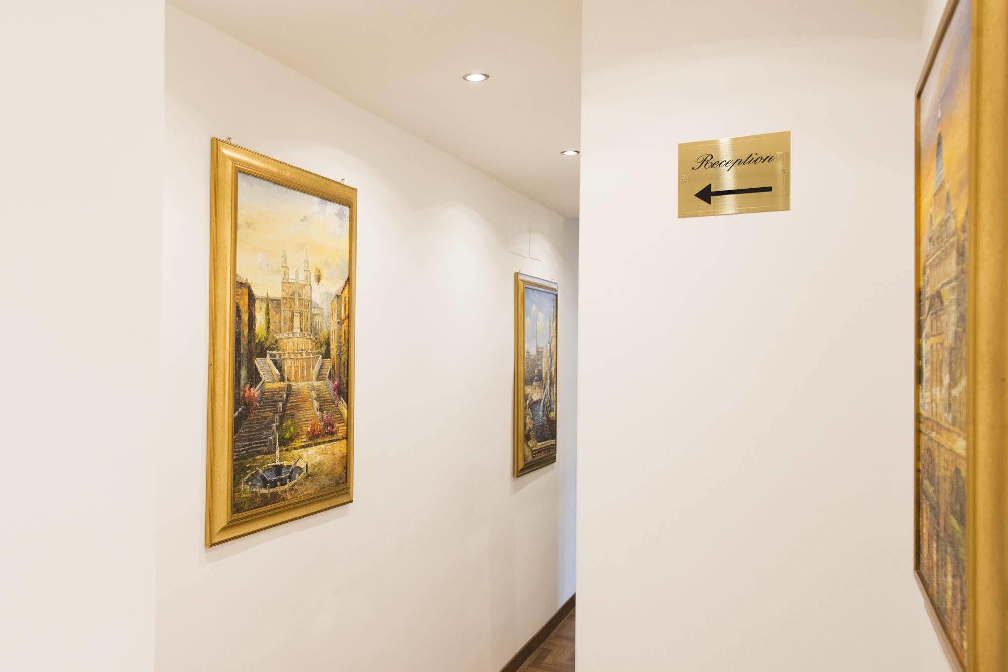Domus Trevi Panzió Róma Kültér fotó